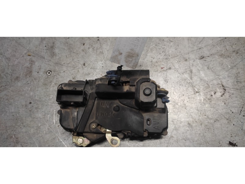 Recambio de cerradura puerta delantera derecha para citroen berlingo 1.9 600 d furg. referencia OEM IAM   