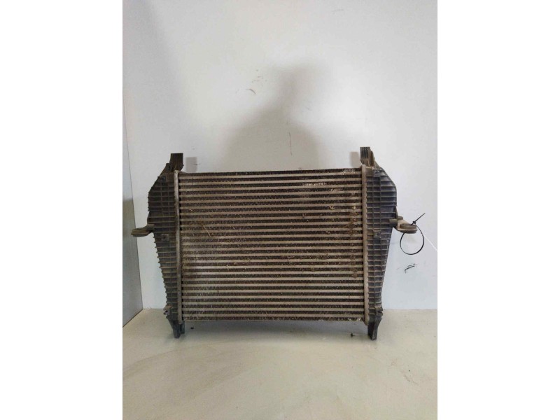 Recambio de intercooler para iveco trucks eurocargo 90 90 e 21 (210 cv) referencia OEM IAM 504028467  