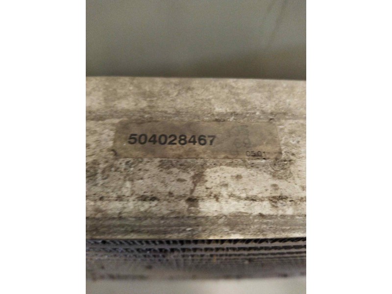 Recambio de intercooler para iveco trucks eurocargo 90 90 e 21 (210 cv) referencia OEM IAM 504028467  