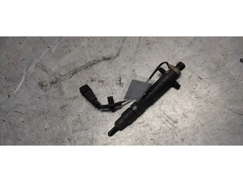 Recambio de inyector para seat ibiza (6k1) sport referencia OEM IAM 038130201F  