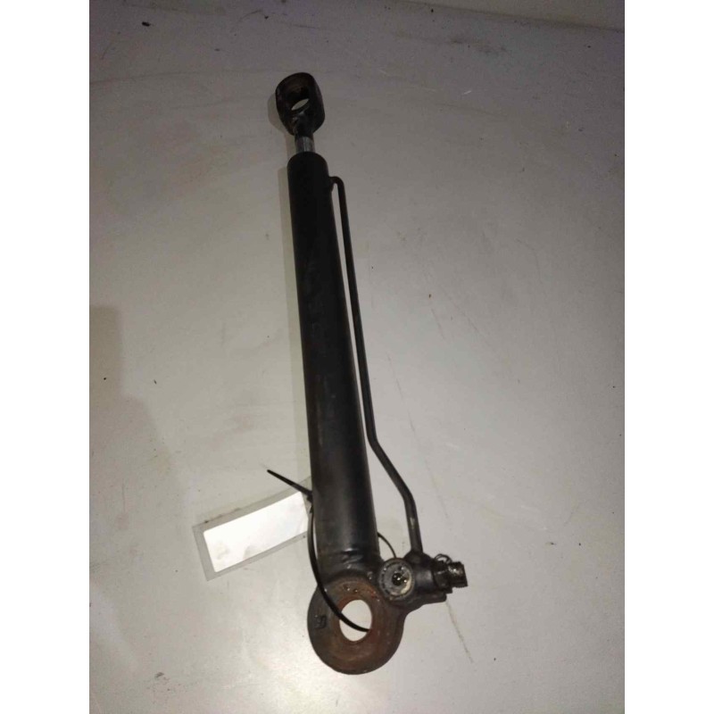 Recambio de brazo elevacion cabina para man m 2000 l/m 2000 evolution m 2000 l fg llc cabina doble con 3 puertas referencia OEM 