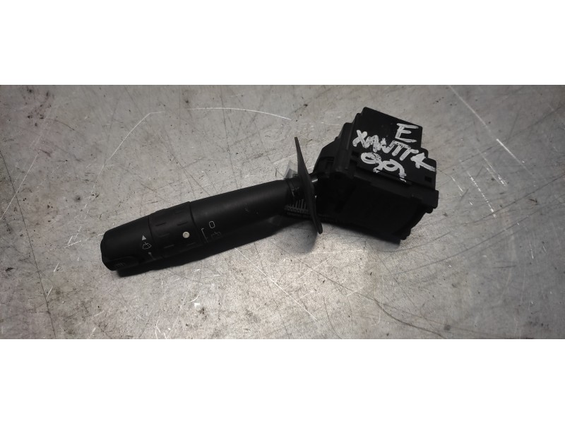 Recambio de mando limpia para citroen xsara berlina 1.4 hdi referencia OEM IAM 96247562ZL 11 PINS 