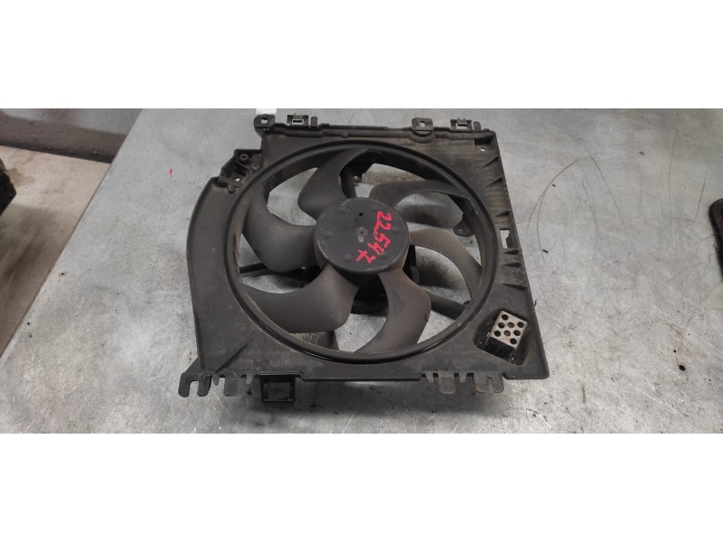 Recambio de electroventilador para nissan note (e11e) acenta referencia OEM IAM 1831442016  