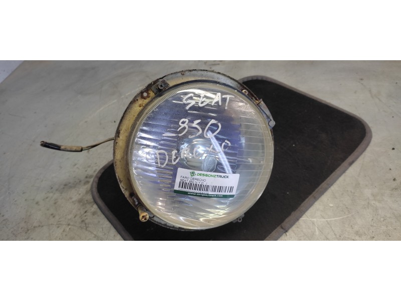 Recambio de faro derecho para seat 850 n y d referencia OEM IAM   
