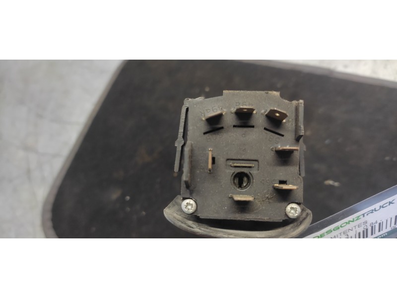 Recambio de mando intermitentes para opel kadett e 1.3 referencia OEM IAM 90228194  