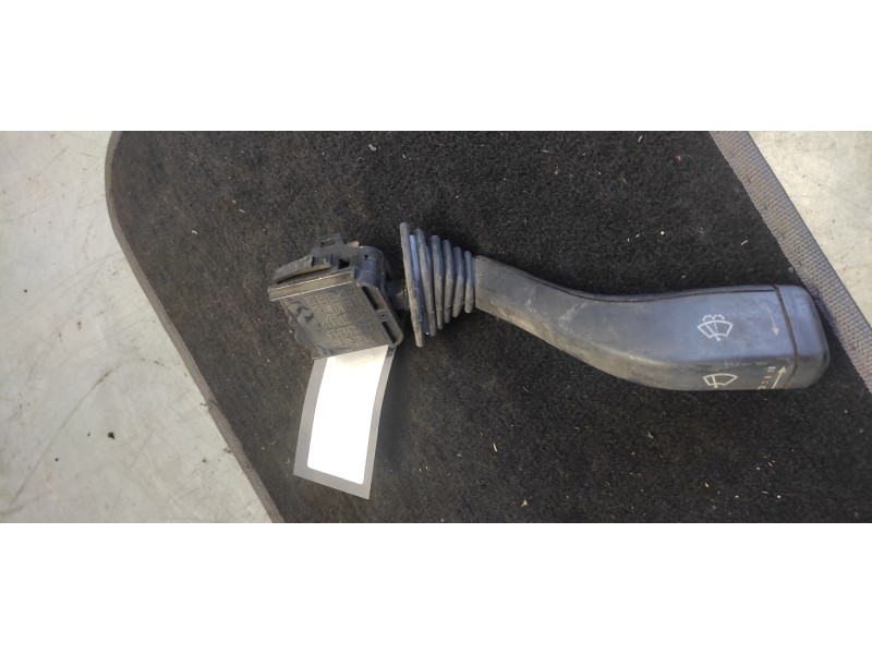 Recambio de mando limpia para opel vectra b berlina 1.7 turbodiesel (17 dt / lu8) referencia OEM IAM 90213328  