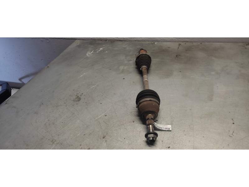 Recambio de transmision delantera izquierda para ford focus lim. (cb8) titanium referencia OEM IAM BV613B437TA  