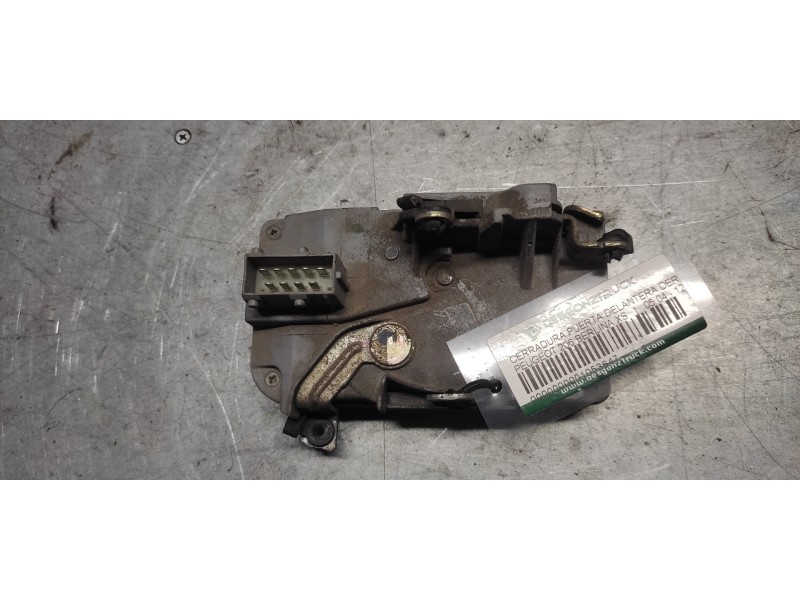 Recambio de cerradura puerta delantera derecha para peugeot 206 berlina xs referencia OEM IAM  9 PINS 