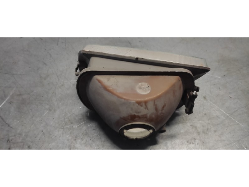 Recambio de faro derecho para peugeot 205 berlina 1.4 referencia OEM IAM   