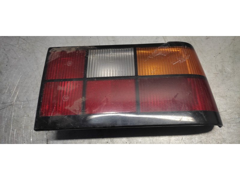 Recambio de piloto trasero derecho para ford orion gl referencia OEM IAM   