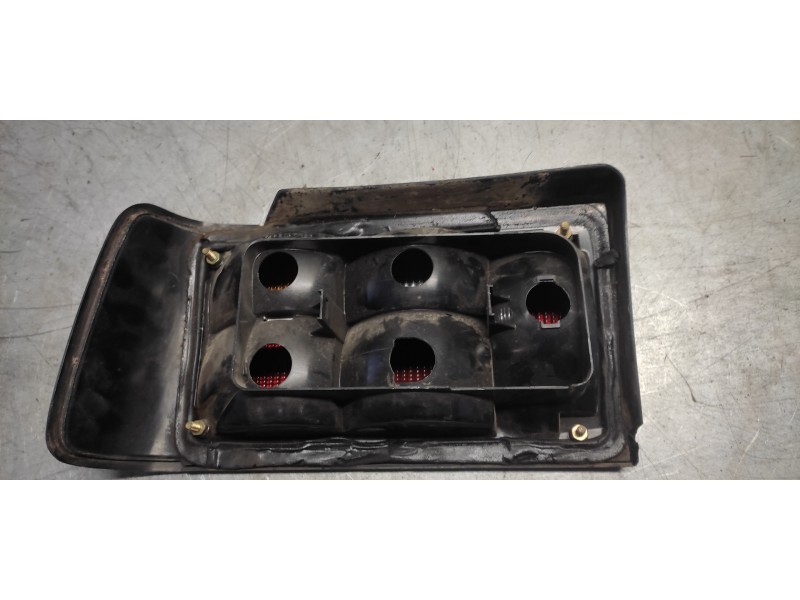 Recambio de piloto trasero derecho para ford orion gl referencia OEM IAM   