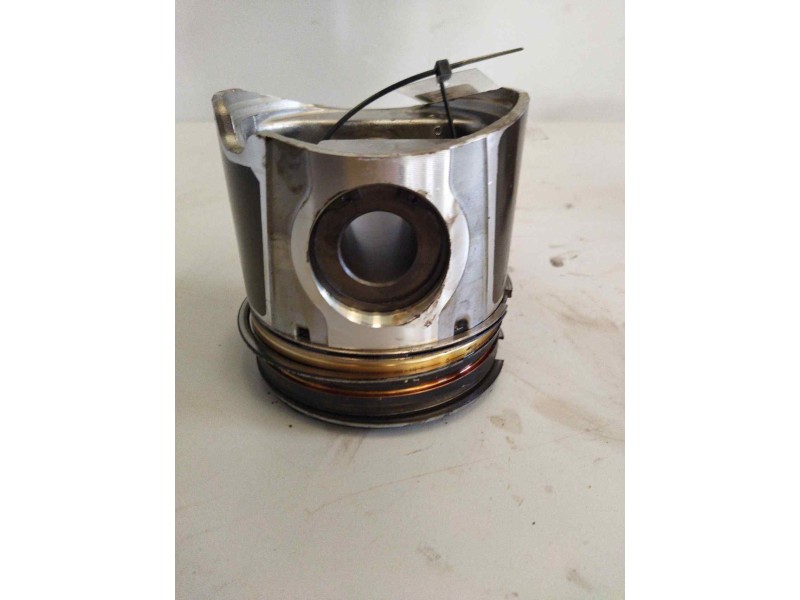 Recambio de piston para iveco stralis (ad/at) fg ad   4x2 tráfico urbano referencia OEM IAM 115L103 42631 