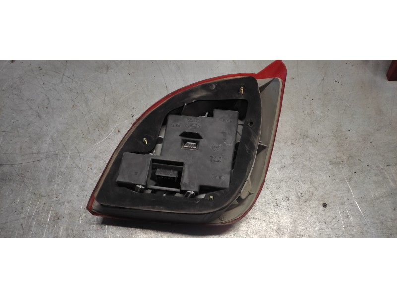 Recambio de piloto trasero izquierdo para ford fiesta berlina (dx) 1.25 16v cat referencia OEM IAM   