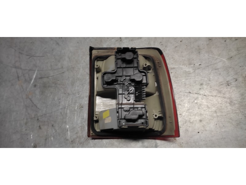 Recambio de piloto trasero izquierdo para opel vectra a gl referencia OEM IAM 90358315  