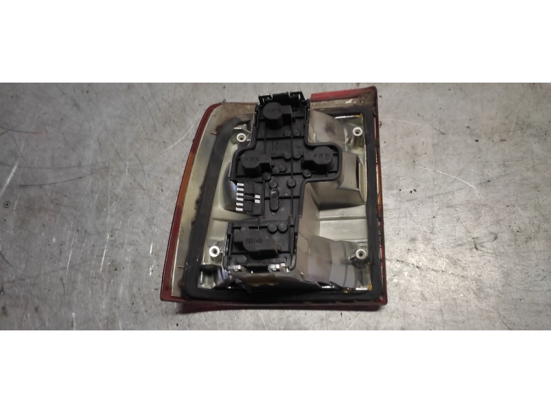 Recambio de piloto trasero derecho para opel vectra a cdx referencia OEM IAM 12870719  