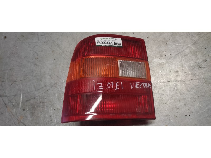 Recambio de piloto trasero izquierdo para opel vectra a gl referencia OEM IAM 90358315  