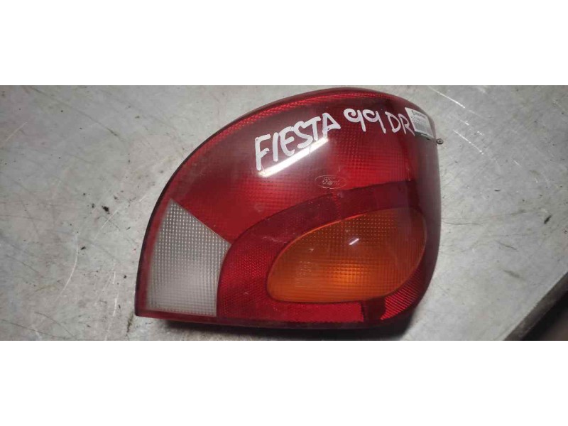 Recambio de piloto trasero derecho para ford fiesta berlina (dx) 1.25 16v cat referencia OEM IAM   