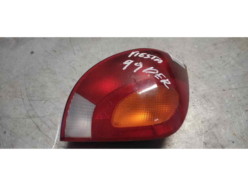 Recambio de piloto trasero derecho para ford fiesta berlina (dx) 1.25 16v cat referencia OEM IAM   