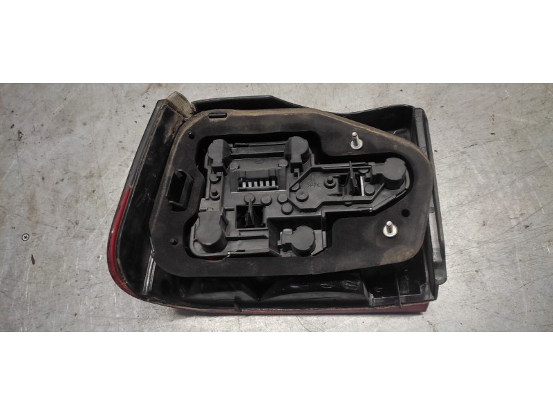 Recambio de piloto trasero derecho para seat ibiza (6k) básico referencia OEM IAM   