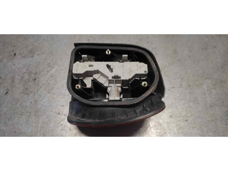 Recambio de piloto trasero izquierdo para volkswagen polo classic (6v2) básico referencia OEM IAM   