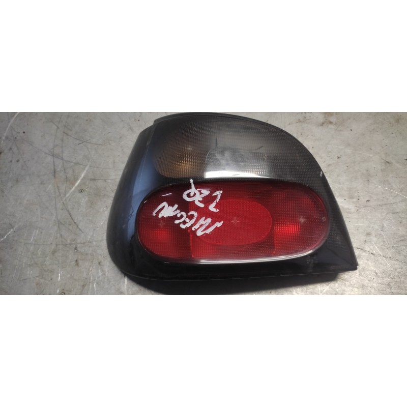 Recambio de piloto trasero izquierdo para renault megane i berlina hatchback (ba0) 1.9 dti alize referencia OEM IAM   