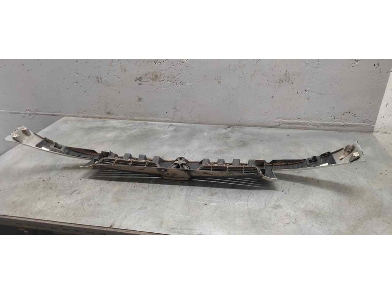 Recambio de rejilla delantera central para renault kangoo (f/kc0) authentique referencia OEM IAM   