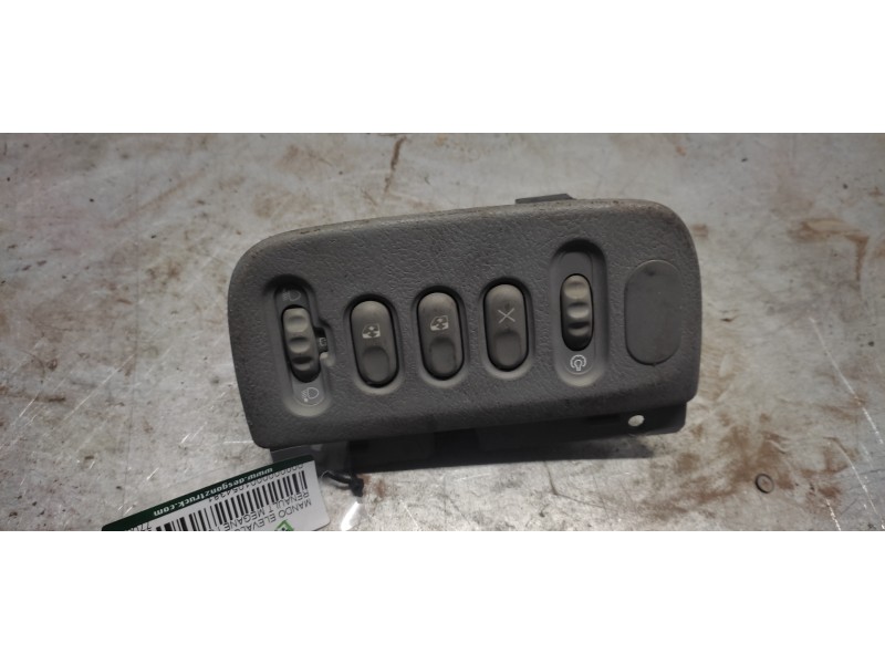 Recambio de mando elevalunas multifuncion para renault megane i scenic (ja0) 1.9 d alize referencia OEM IAM 7700433081  