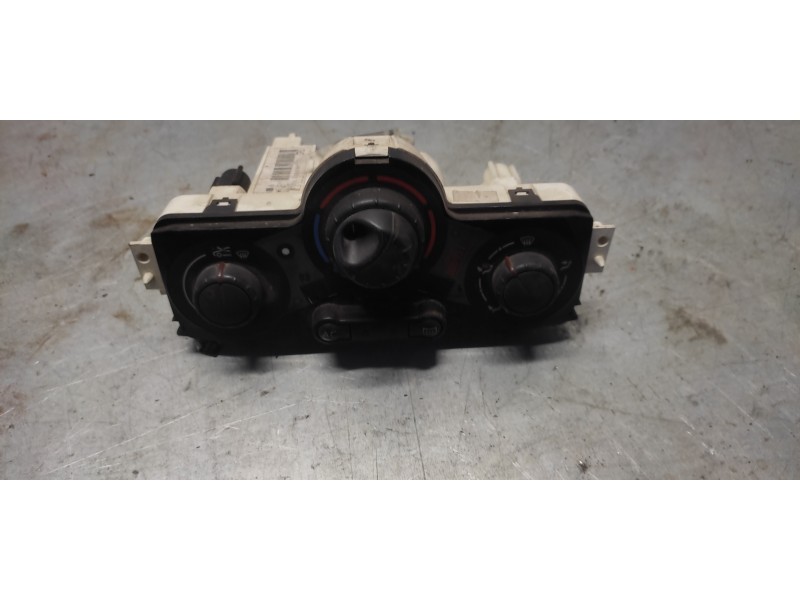 Recambio de mando calefaccion / aire acondicionado para renault megane ii berlina 3p dynamique referencia OEM IAM   