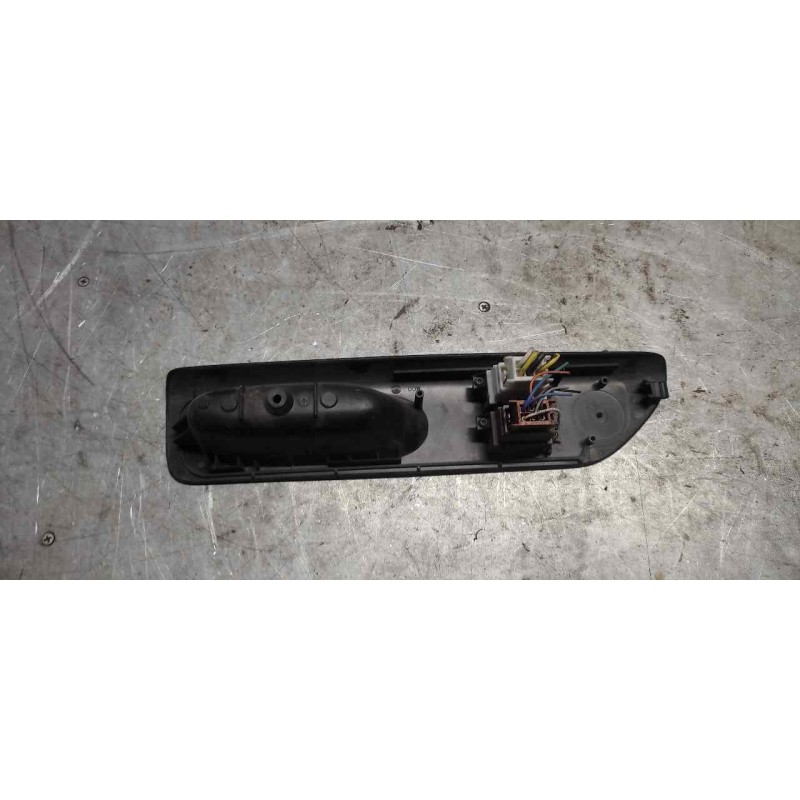 Recambio de mando elevalunas delantero izquierdo para renault laguna (b56) 2.0 d rn (b56f/g) referencia OEM IAM   