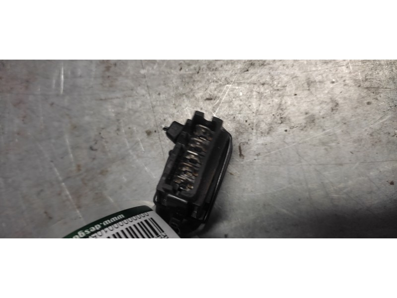 Recambio de boton antivaho para renault kangoo (f/kc0) rapid extra referencia OEM IAM   