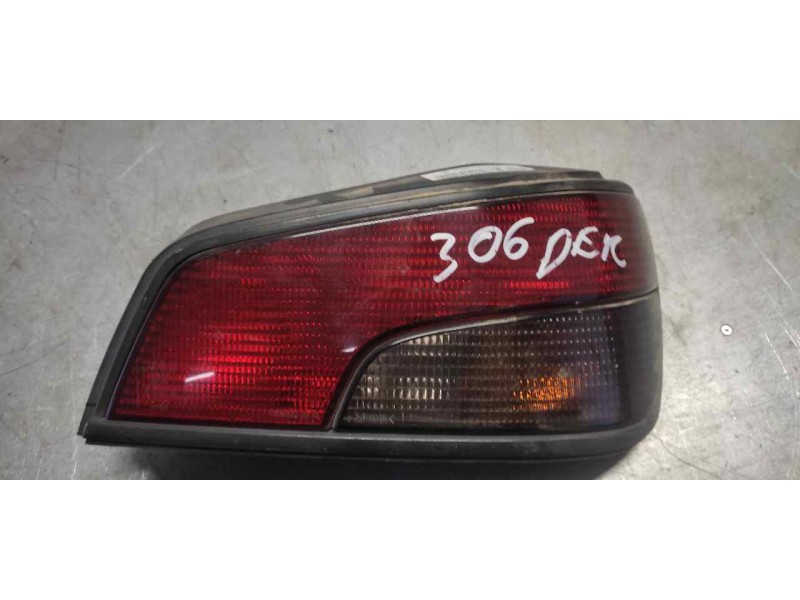 Recambio de piloto trasero derecho para peugeot 306 berlina 3/4/5 puertas (s2) boulebard referencia OEM IAM   