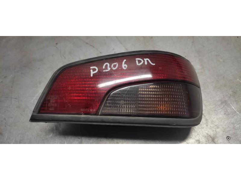 Recambio de piloto trasero derecho para peugeot 306 berlina 3/4/5 puertas (s2) boulebard referencia OEM IAM   