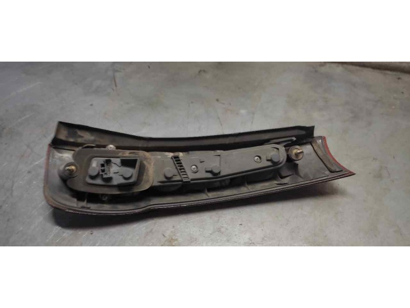 Recambio de piloto trasero izquierdo para fiat punto berlina (176) 1.4 cat referencia OEM IAM   