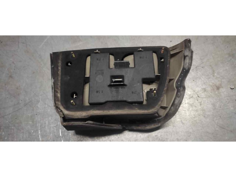Recambio de piloto trasero derecho para ford escort berl./turnier referencia OEM IAM   