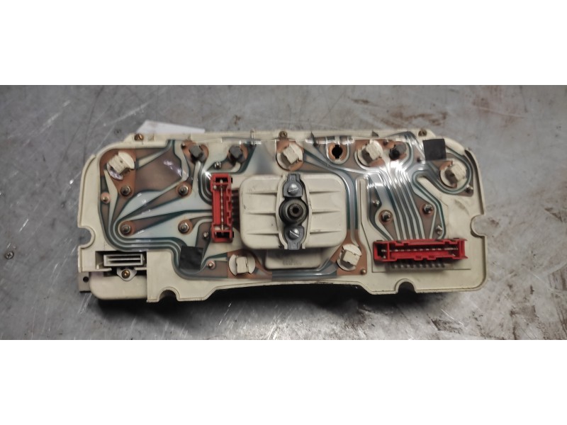 Recambio de cuadro instrumentos para ford fiesta berl./express economy referencia OEM IAM 062330  