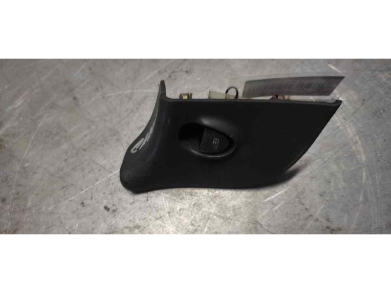 Recambio de mando elevalunas delantero derecho para fiat bravo (182) td 75 s referencia OEM IAM   