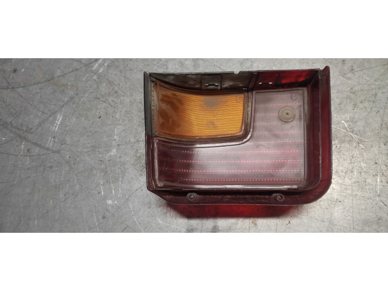 Recambio de piloto trasero derecho para peugeot 205 berlina 1.8 d mito referencia OEM IAM   