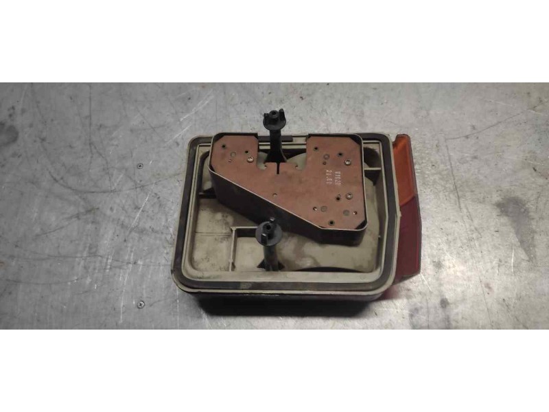 Recambio de piloto trasero derecho para mg rover metro mini referencia OEM IAM   