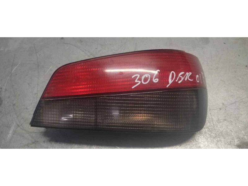 Recambio de piloto trasero derecho para peugeot 306 berlina 3/4/5 puertas (s2) boulebard referencia OEM IAM   