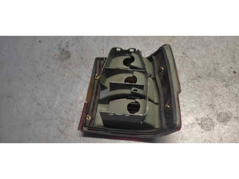 Recambio de piloto trasero izquierdo para renault 11 1.1 referencia OEM IAM  2 SERIE 