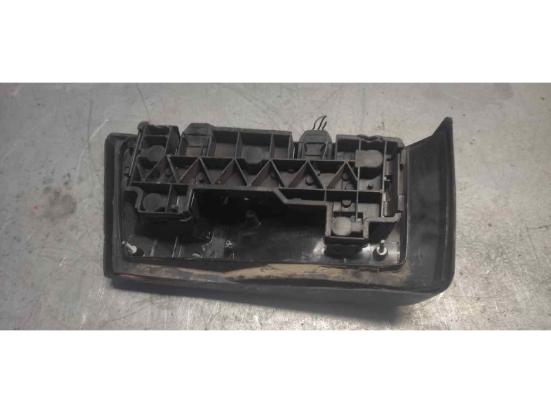 Recambio de piloto trasero derecho para ford orion gl referencia OEM IAM   