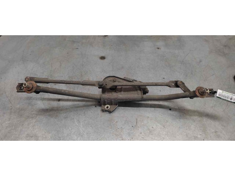 Recambio de motor limpia delantero para volkswagen passat berlina (3b2) básico referencia OEM IAM 0390241132  