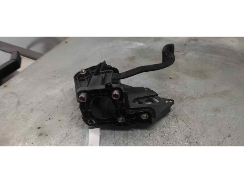 Recambio de pedal freno para opel movano b kasten/combi ka l1h1 2,8t referencia OEM IAM 8200672233  