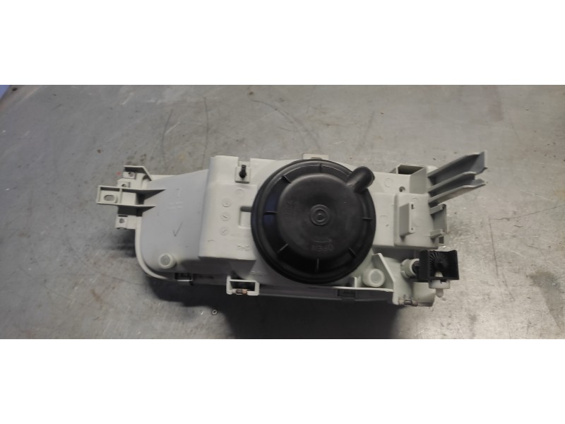 Recambio de piloto trasero izquierdo para renault 21 berlina (b/l48) turbo referencia OEM IAM  NUEVO 