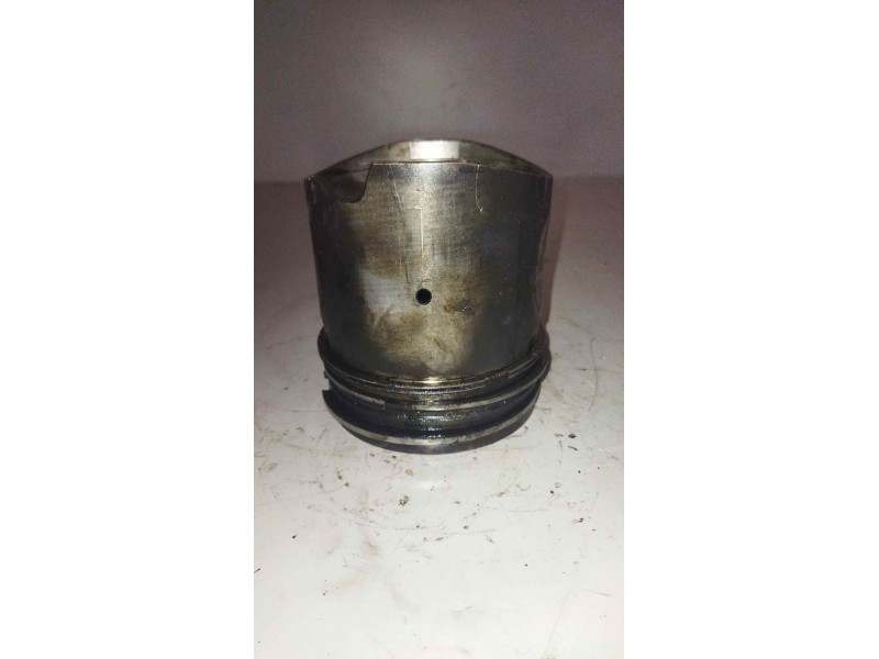 Recambio de piston para iveco eurotech (mt) fki 180 e 27 larga distancia referencia OEM IAM 98458996  