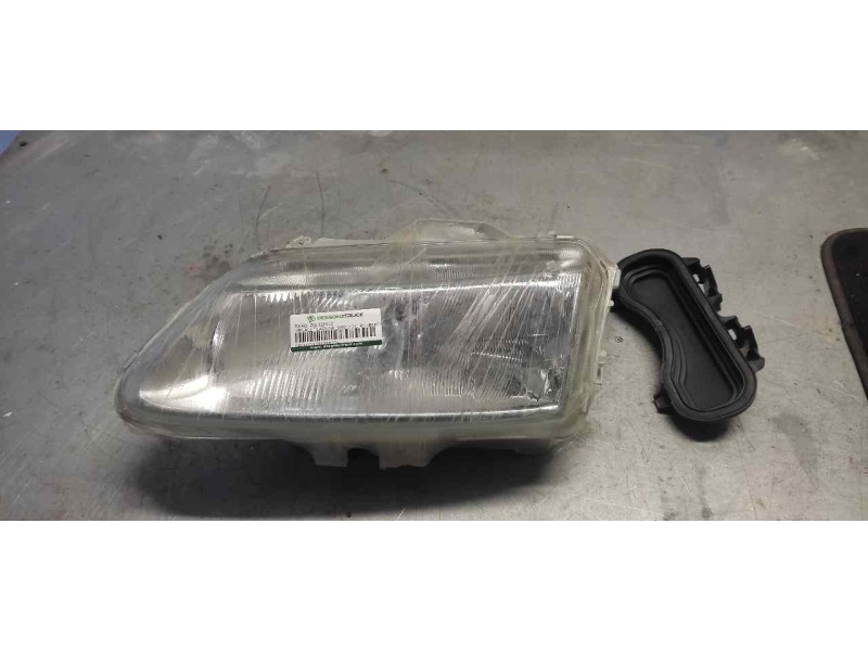 Recambio de faro izquierdo para renault laguna (b56) 2.0 d rn (b56f/g) referencia OEM IAM  NUEVO 