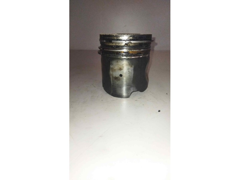 Recambio de piston para iveco eurotech (mt) fki 180 e 27 larga distancia referencia OEM IAM 98458996  