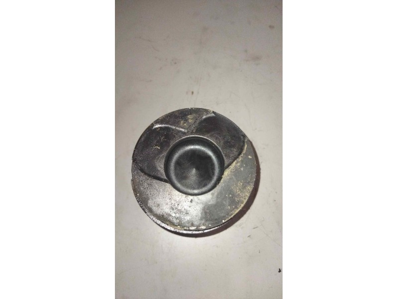 Recambio de piston para iveco eurotech (mt) fki 180 e 27 larga distancia referencia OEM IAM 98458996  