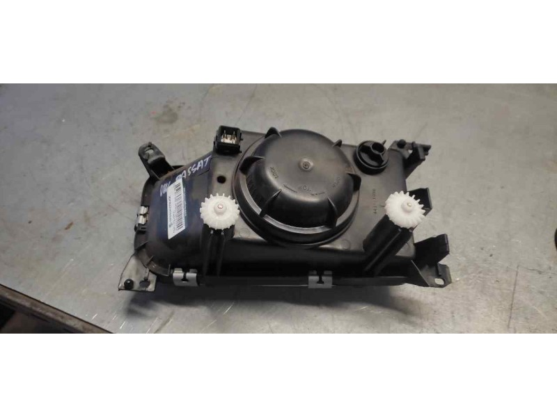 Recambio de faro izquierdo para volkswagen passat berlina (3a2) gl referencia OEM IAM  NUEVO 