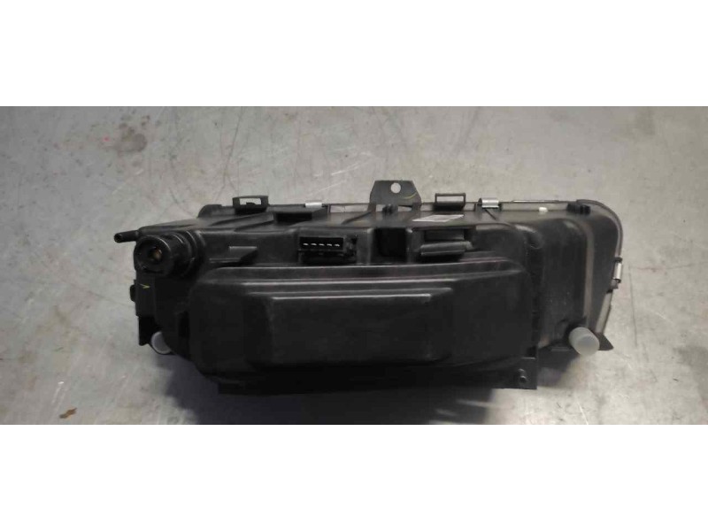 Recambio de faro derecho para citroen xantia berlina 2.0i 16v vsx referencia OEM IAM  NUEVO 